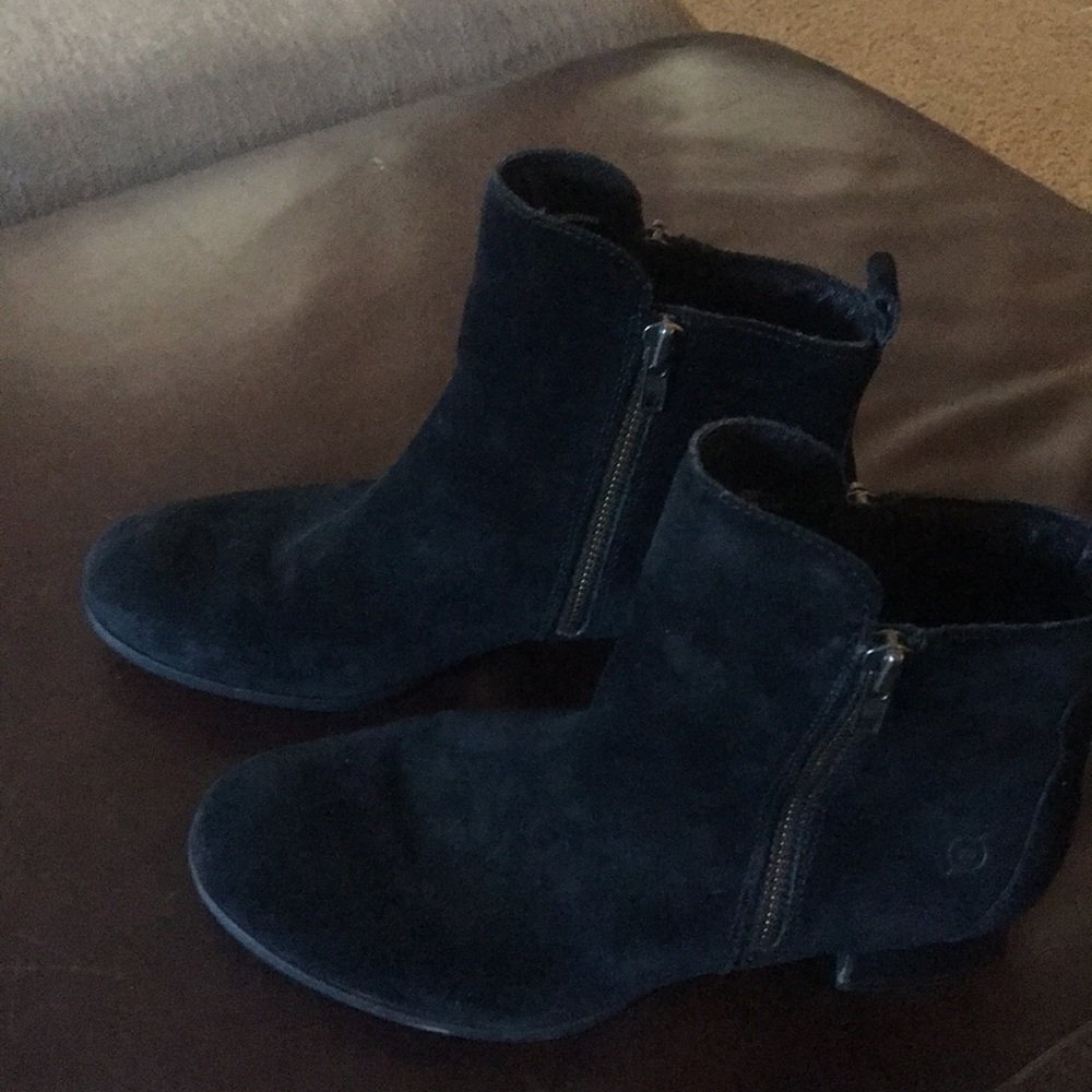 Born Suede leather boots